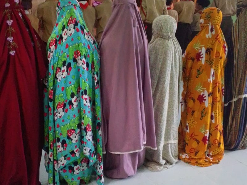 Kegiatan Rutin Salat Duha di SDN 6 Kayumas