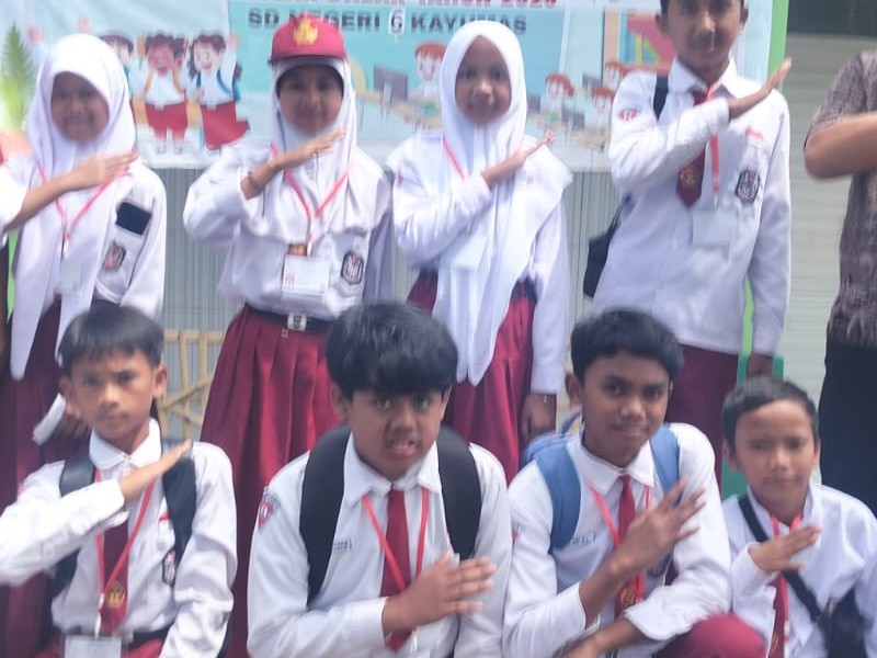 Pelaksanaan TKA Siswa SDN 6 Kayumas dengan Status Menumpang di SDN 4 Kayumas Berjalan Lancar